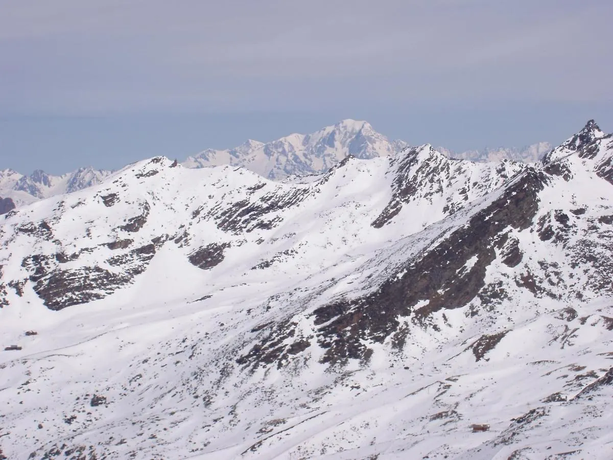 Apartment Ski-In Ski-Out 1 Bed, La Tania Courchevel