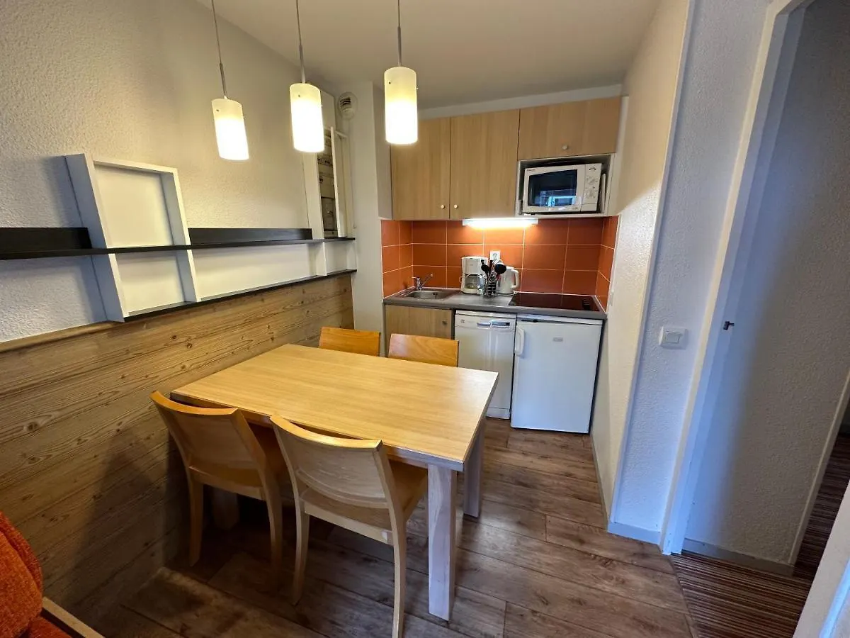 Apartment Ski-In Ski-Out 1 Bed, La Tania Courchevel