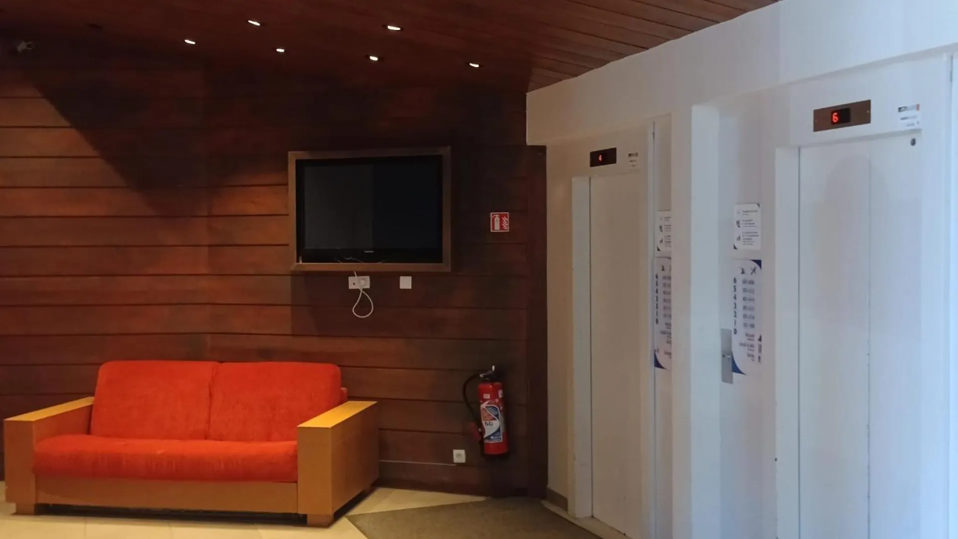 Ski-In Ski-Out 1 Bed, La Tania Courchevel